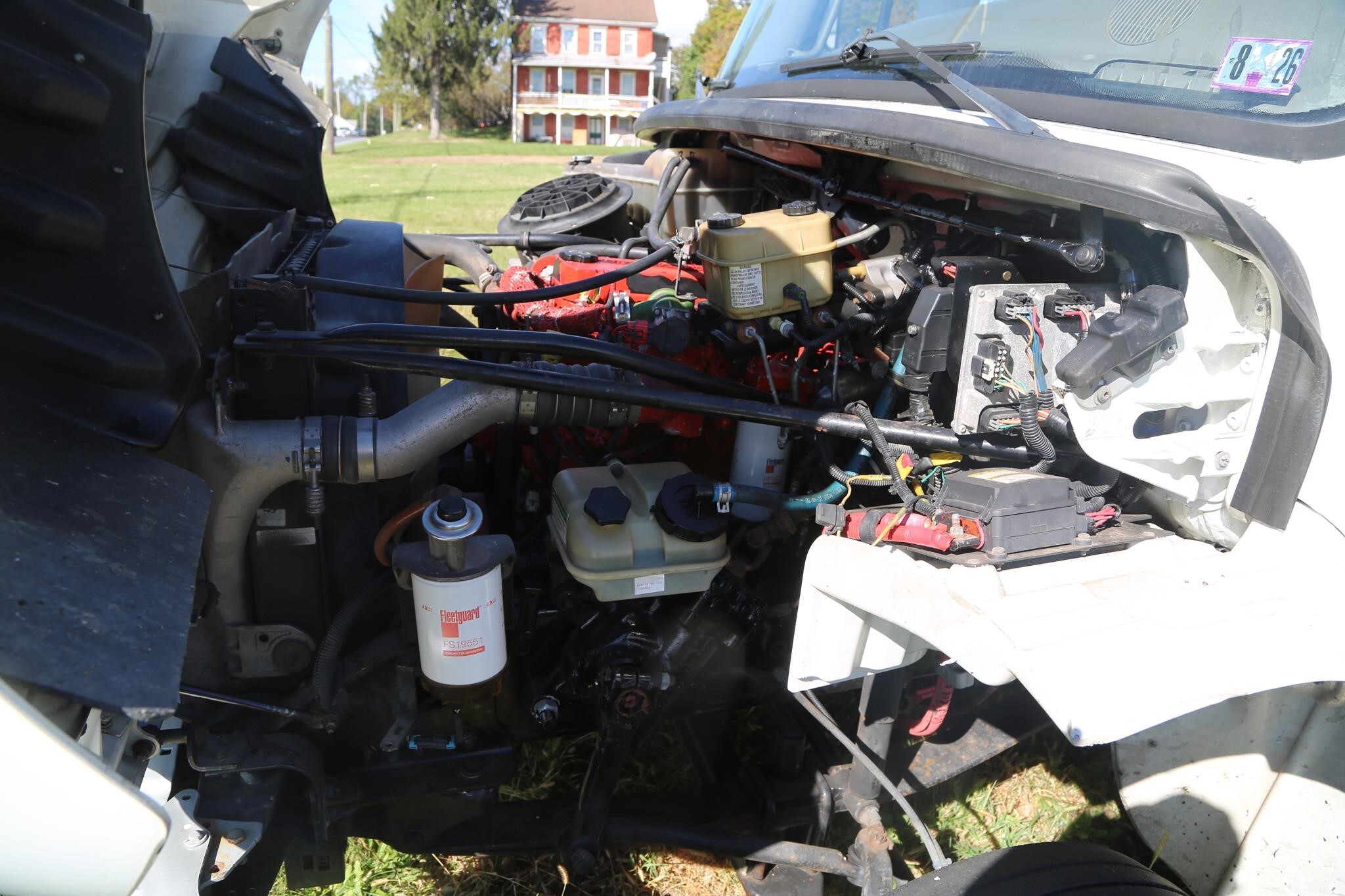 2010 Freightliner BUSINESS CLASS M2 106 Semi Trucks/Trailer