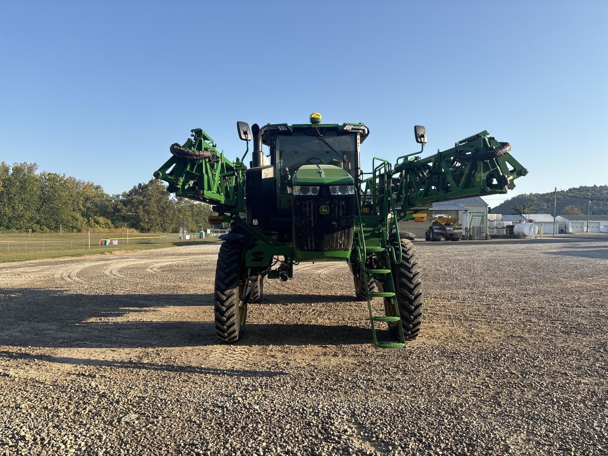 2022 John Deere 410R Self-Propelled Sprayer