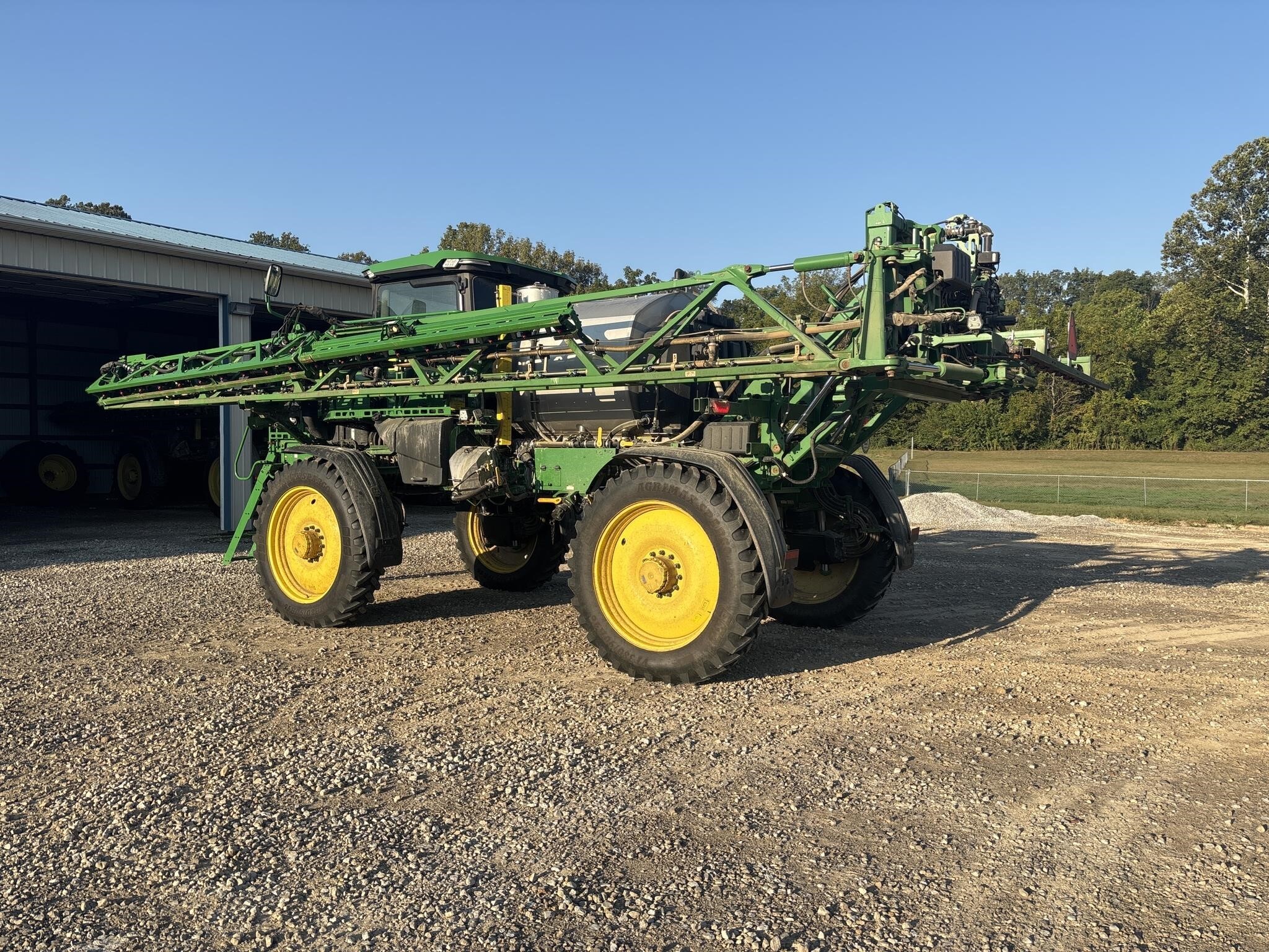 2022 John Deere 410R Self-Propelled Sprayer