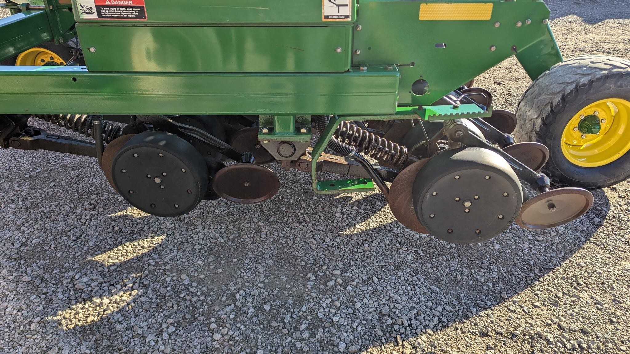 2008 John Deere 1590 Drill