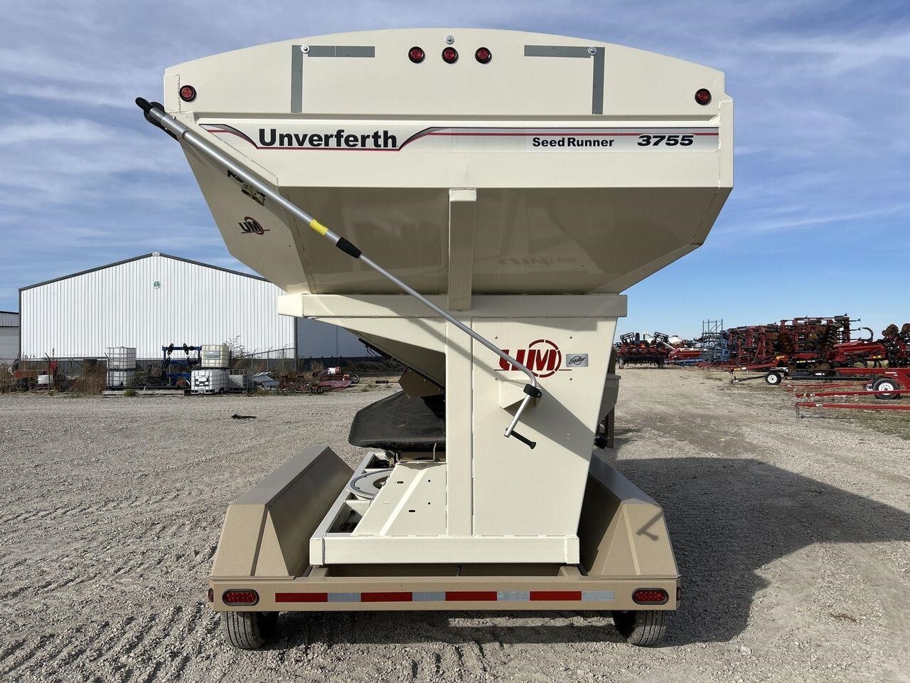 2022 Unverferth 3755 Seed Tender