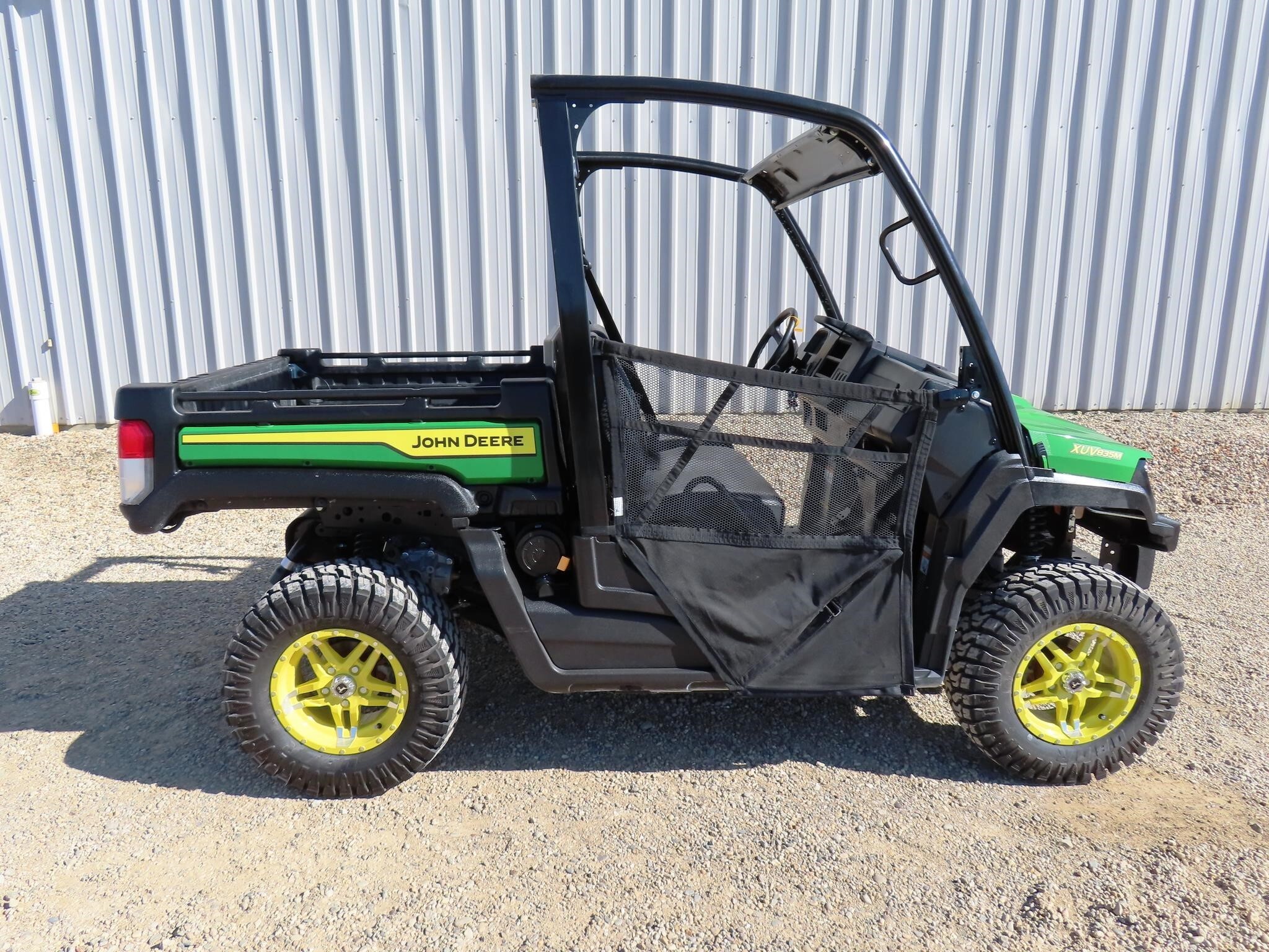 2024 John Deere XUV 835M ATVs and Utility Vehicle