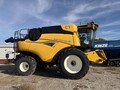 2024 New Holland CR7.90 REVELATION Combine