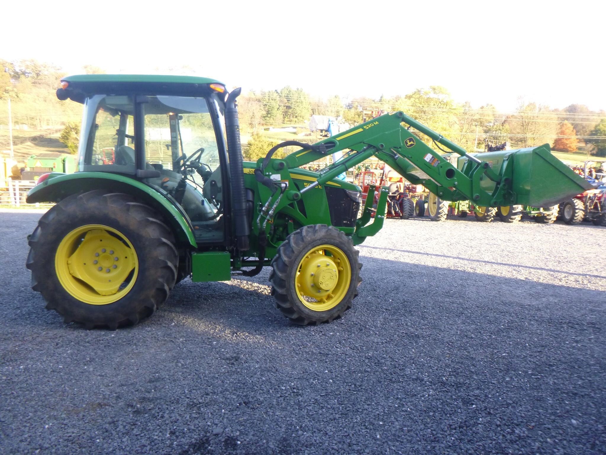 2019 John Deere 5075E Tractor