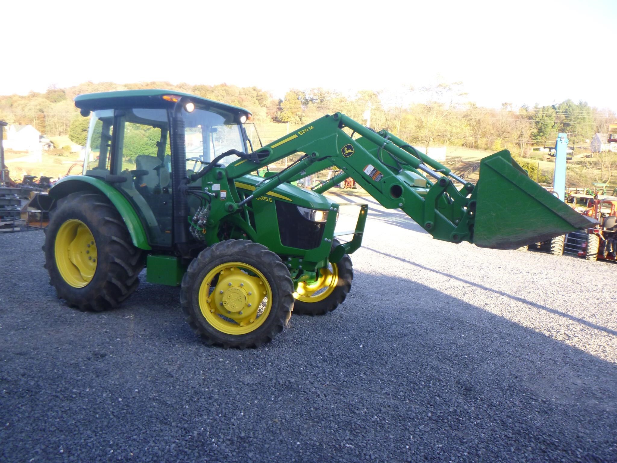 2019 John Deere 5075E Tractor