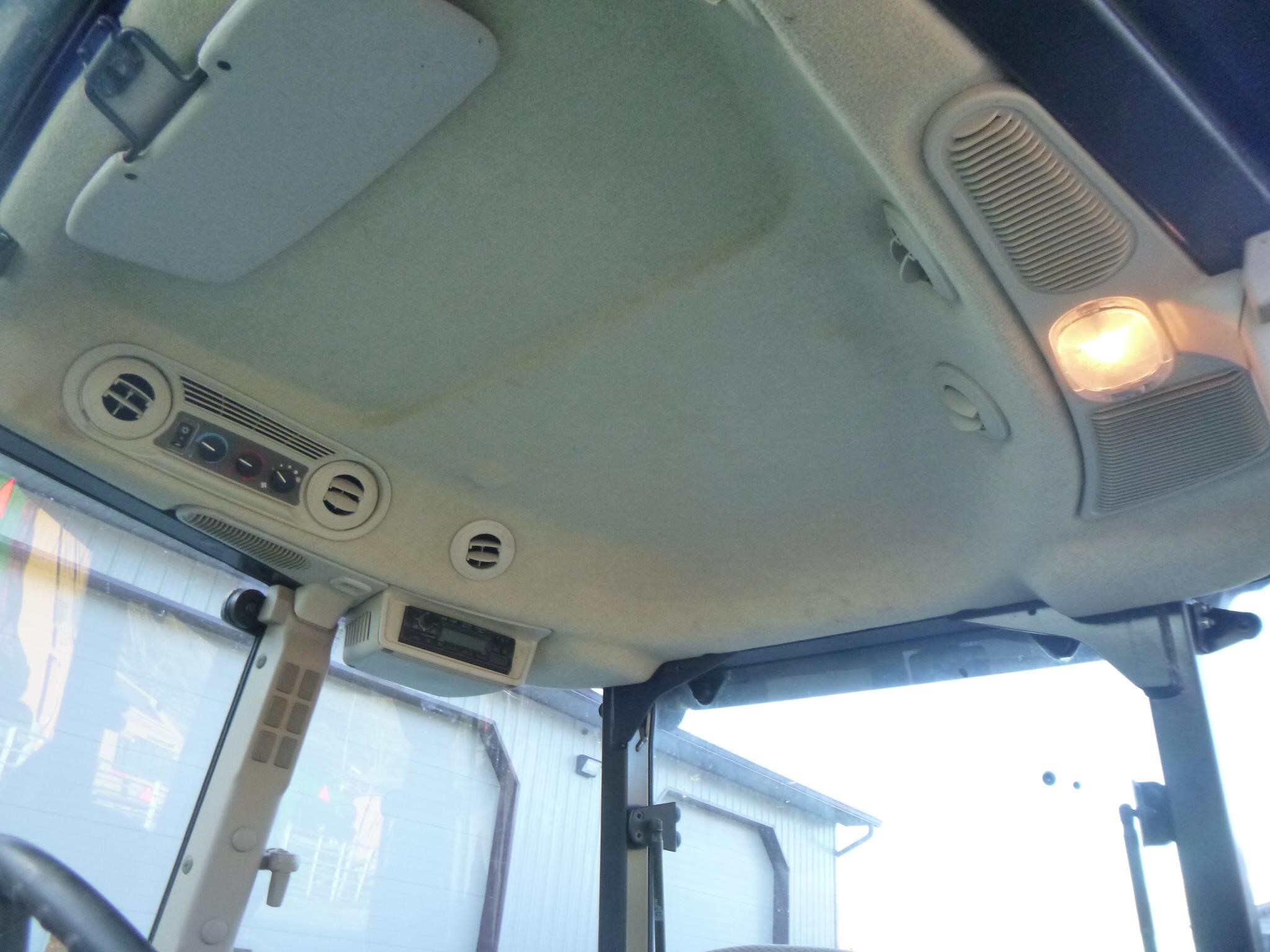 2019 John Deere 5075E Tractor