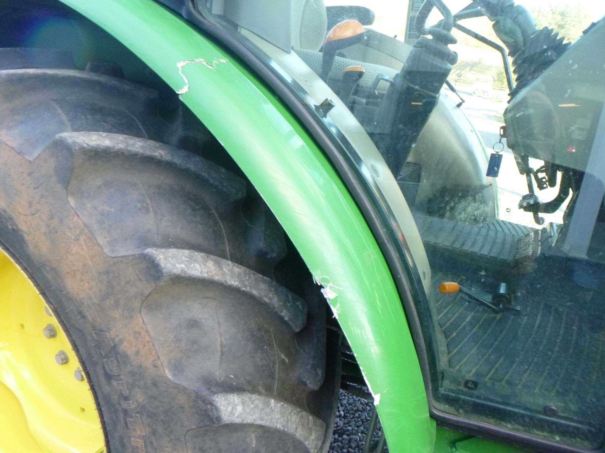 2019 John Deere 5075E Tractor