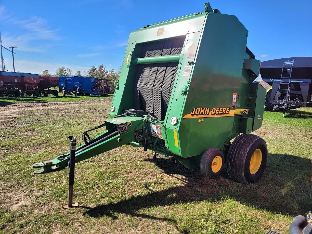 2001 John Deere 457 Round Baler