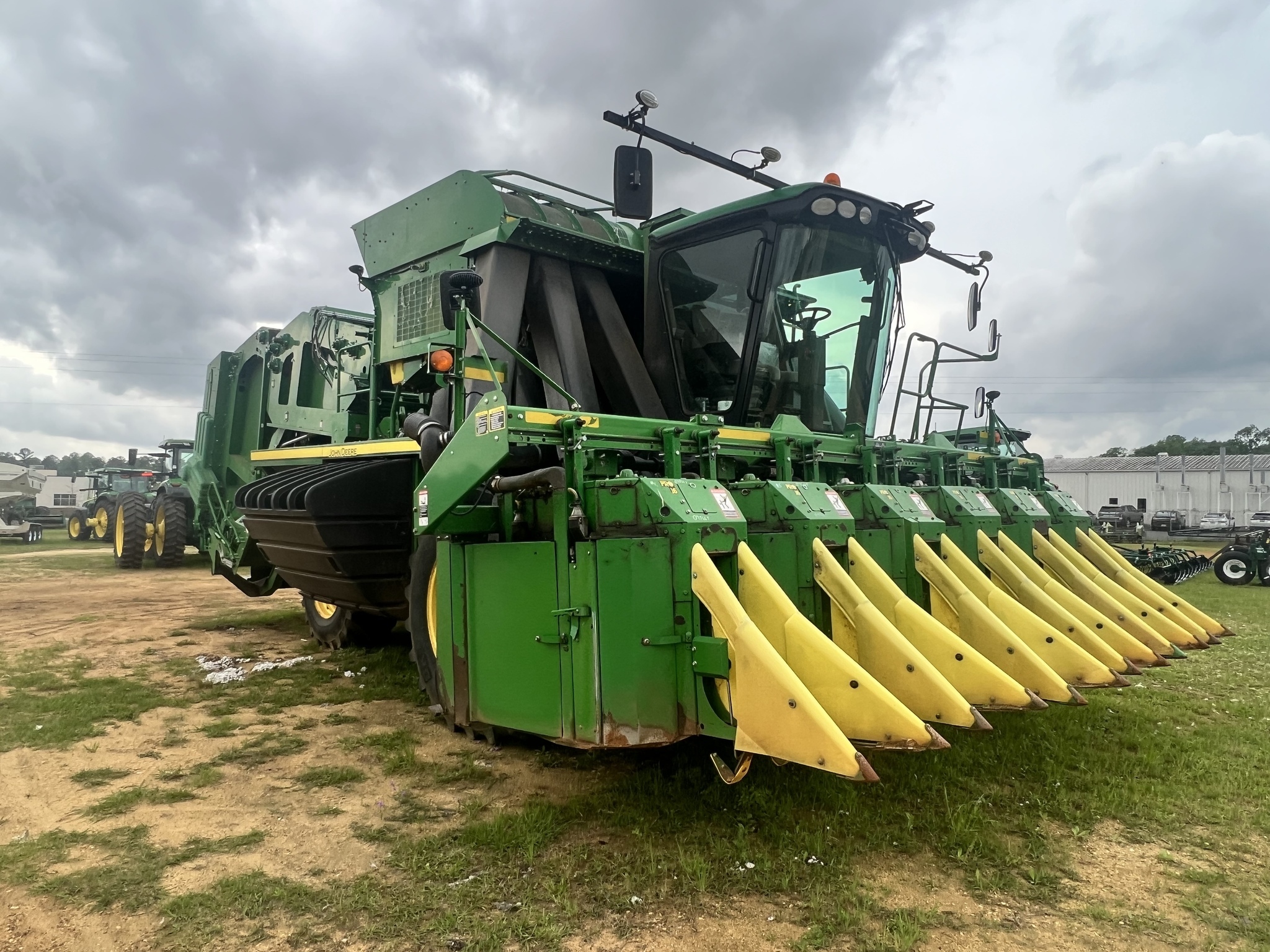 2019 John Deere CP690 Cotton Equipment