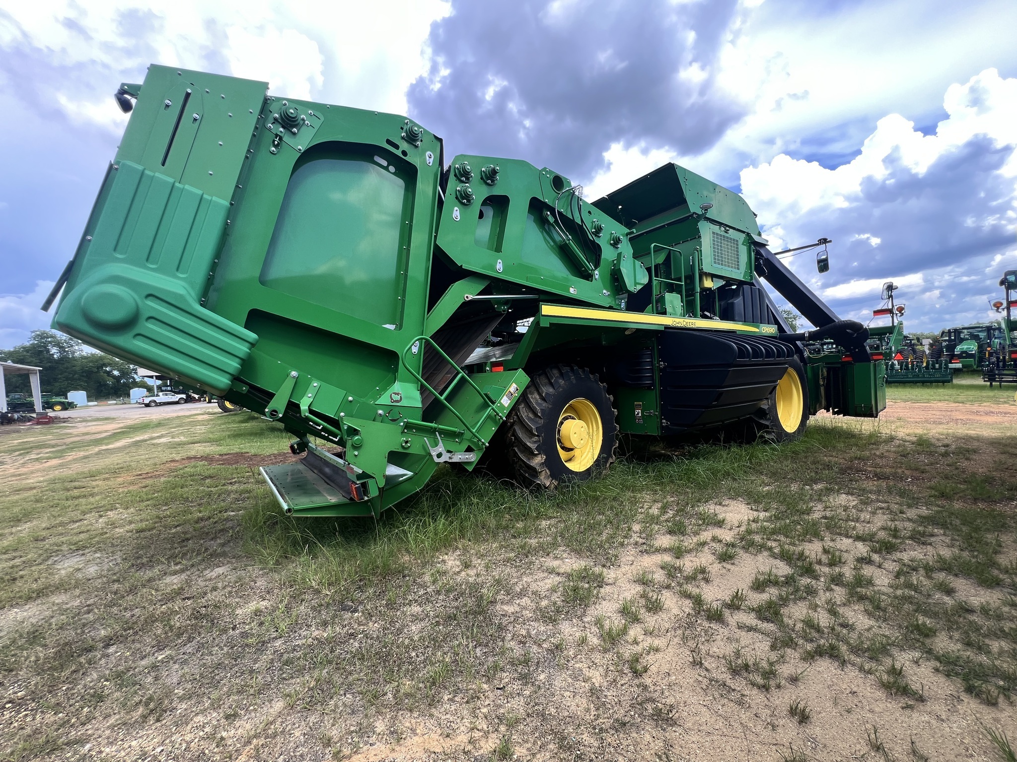 2019 John Deere CP690 Cotton Equipment