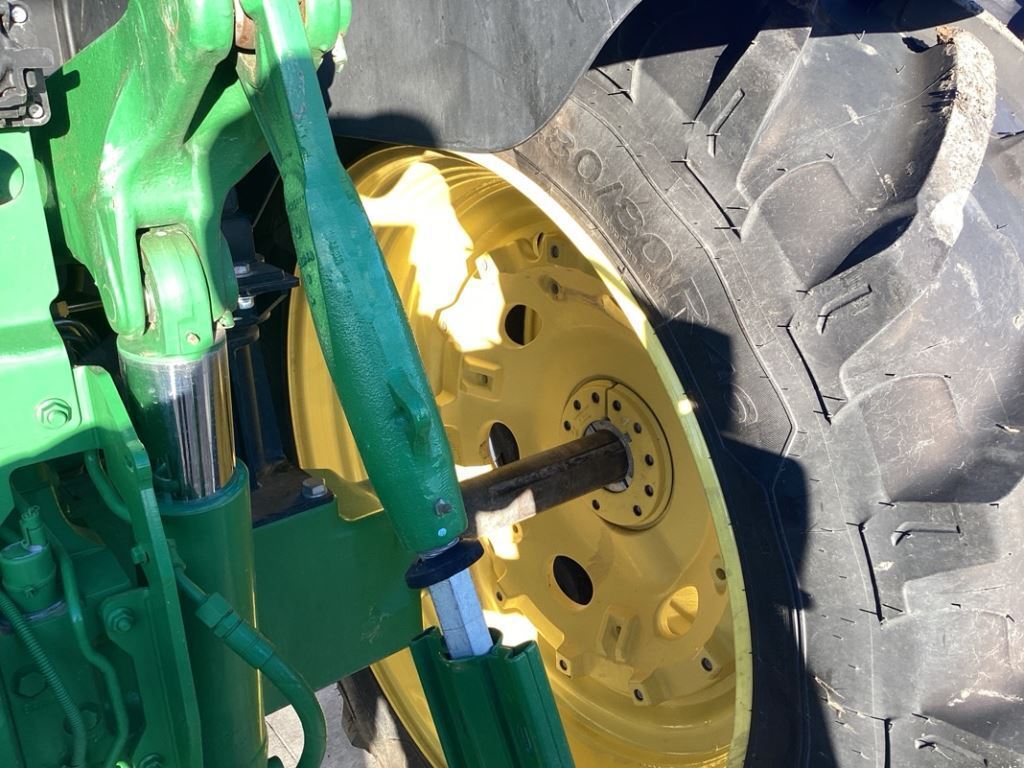 2022 John Deere 6175R Tractor