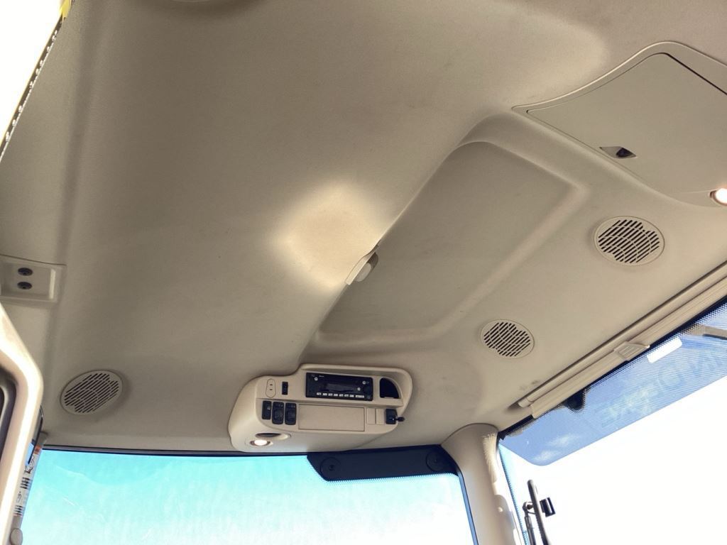 2022 John Deere 6175R Tractor