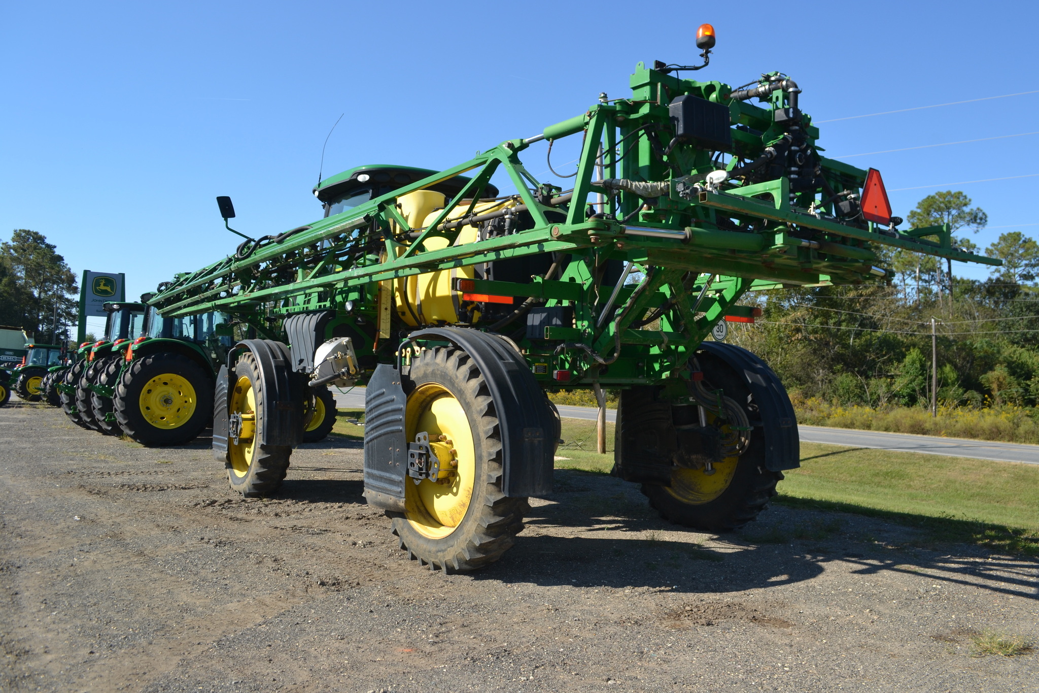2017 John Deere R4030 Self-Propelled Sprayer