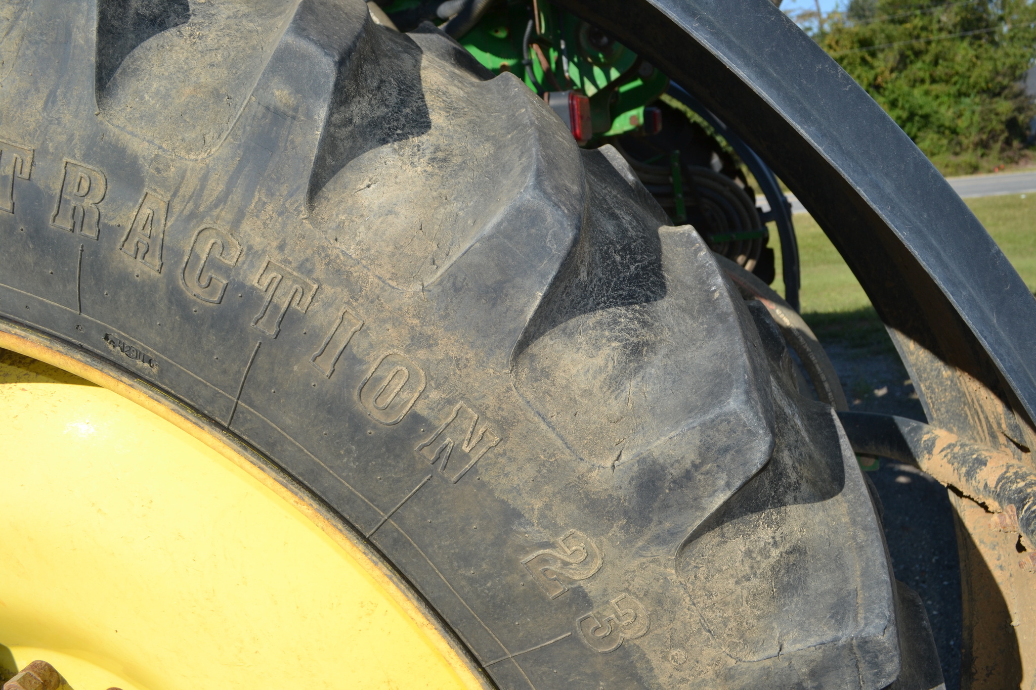 2017 John Deere R4030 Self-Propelled Sprayer