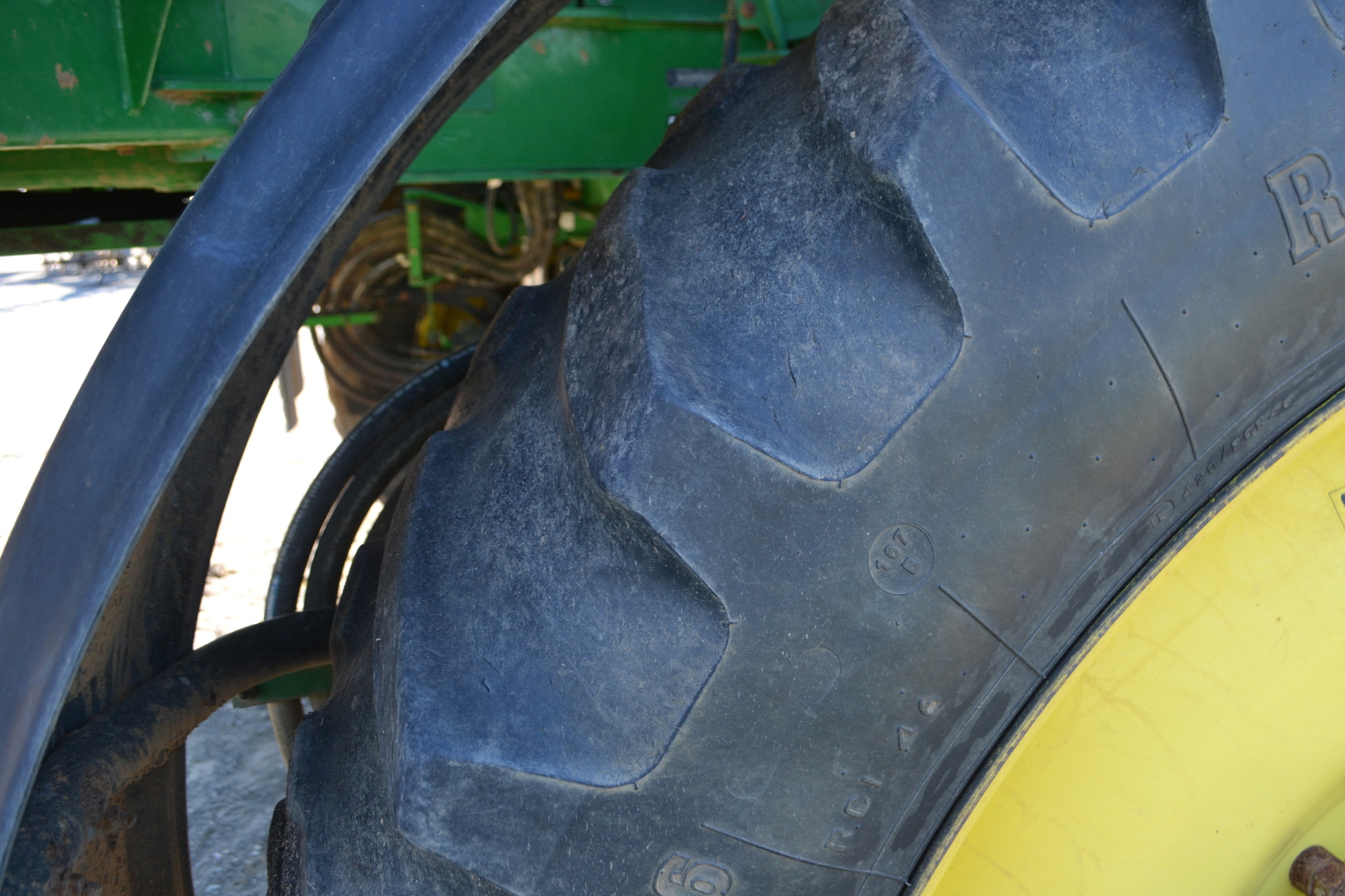 2017 John Deere R4030 Self-Propelled Sprayer