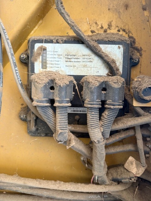 2015 Vermeer 605N Round Baler