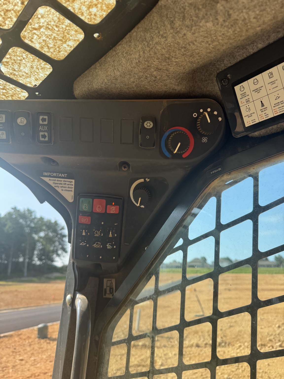 2023 Deere 325G Skid Steer