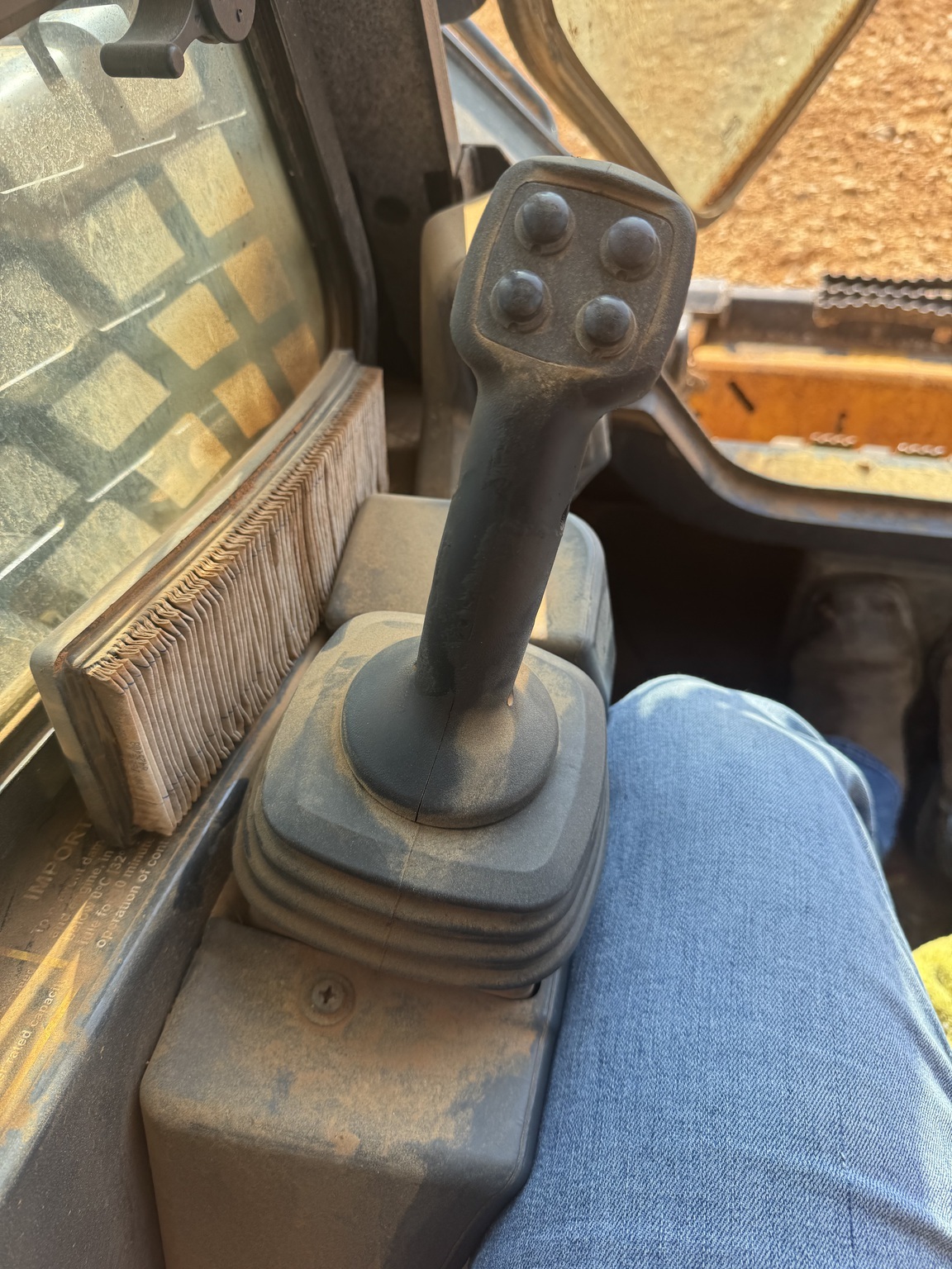 2023 Deere 325G Skid Steer