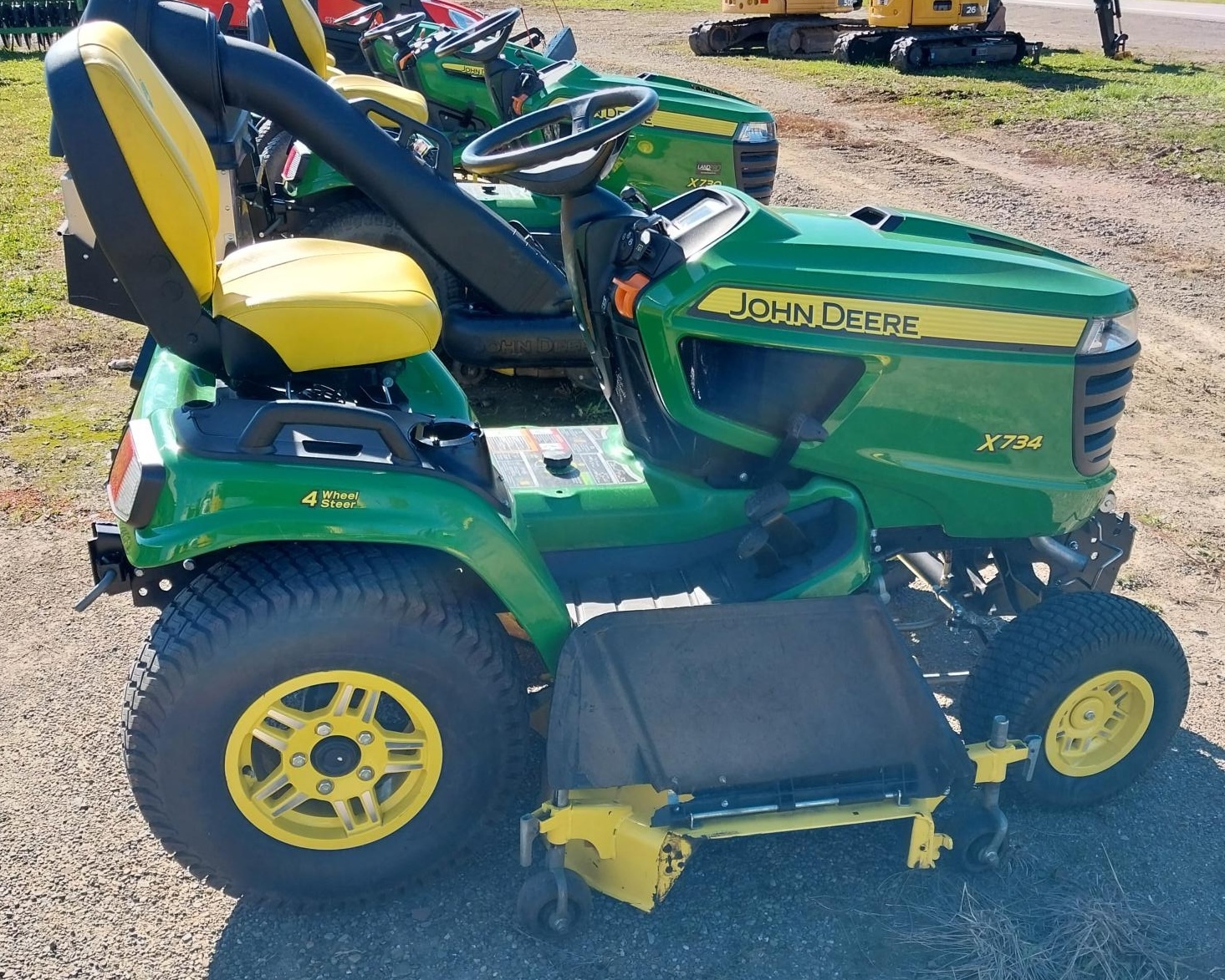 2019 John Deere X734 Lawn Mower