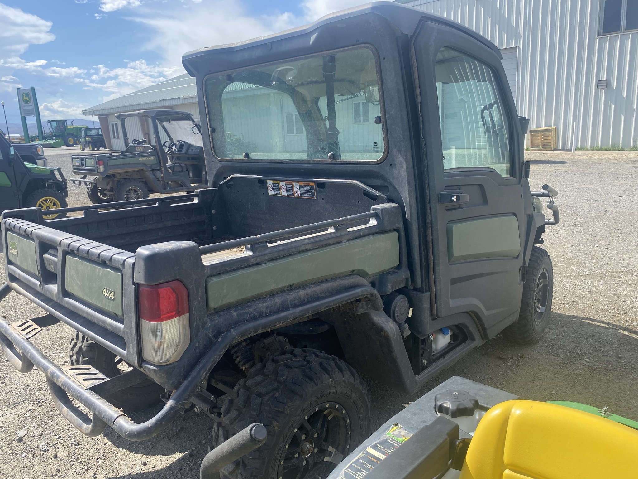 2021 John Deere XUV835R ATVs and Utility Vehicle