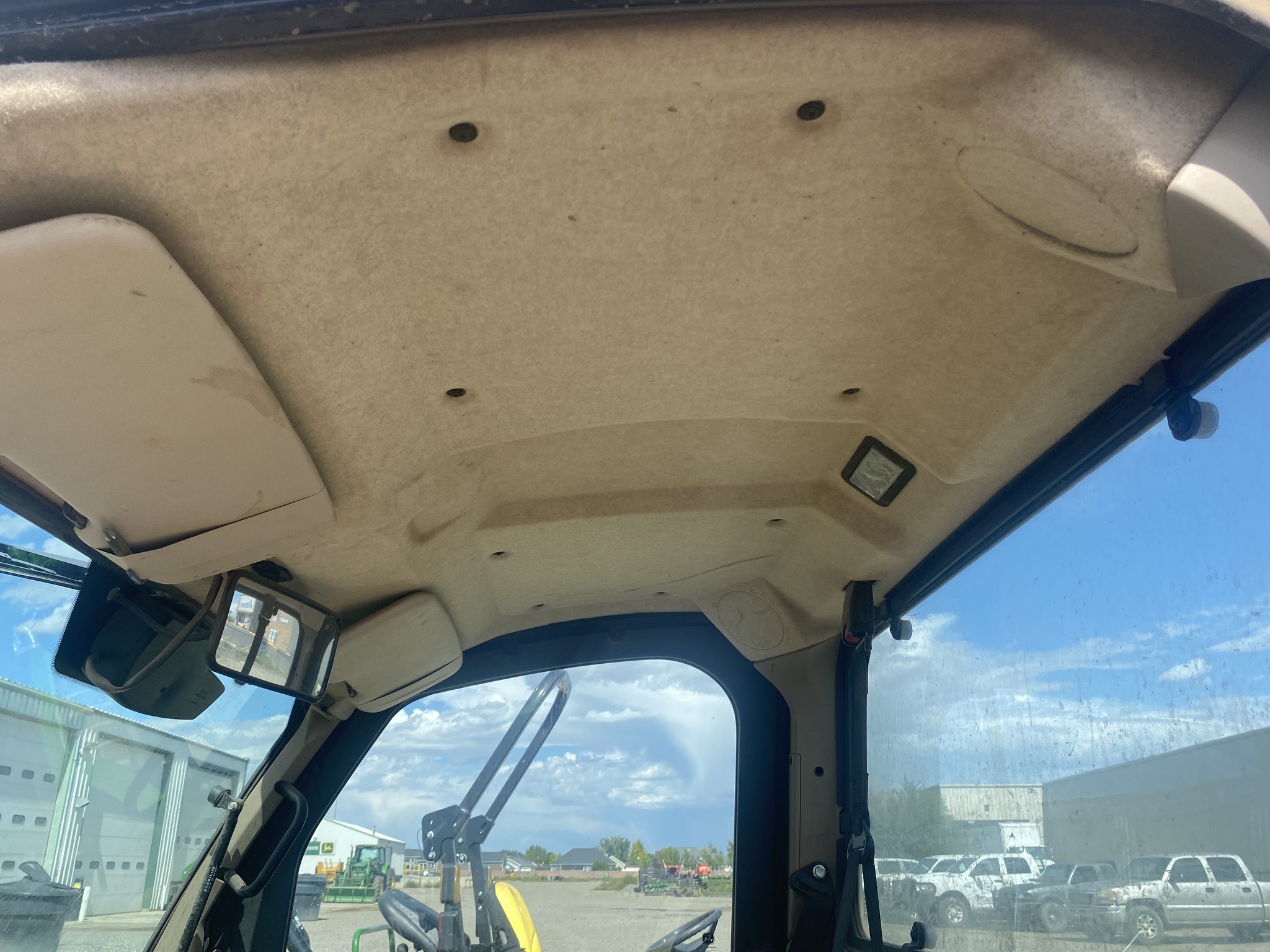 2021 John Deere XUV835R ATVs and Utility Vehicle