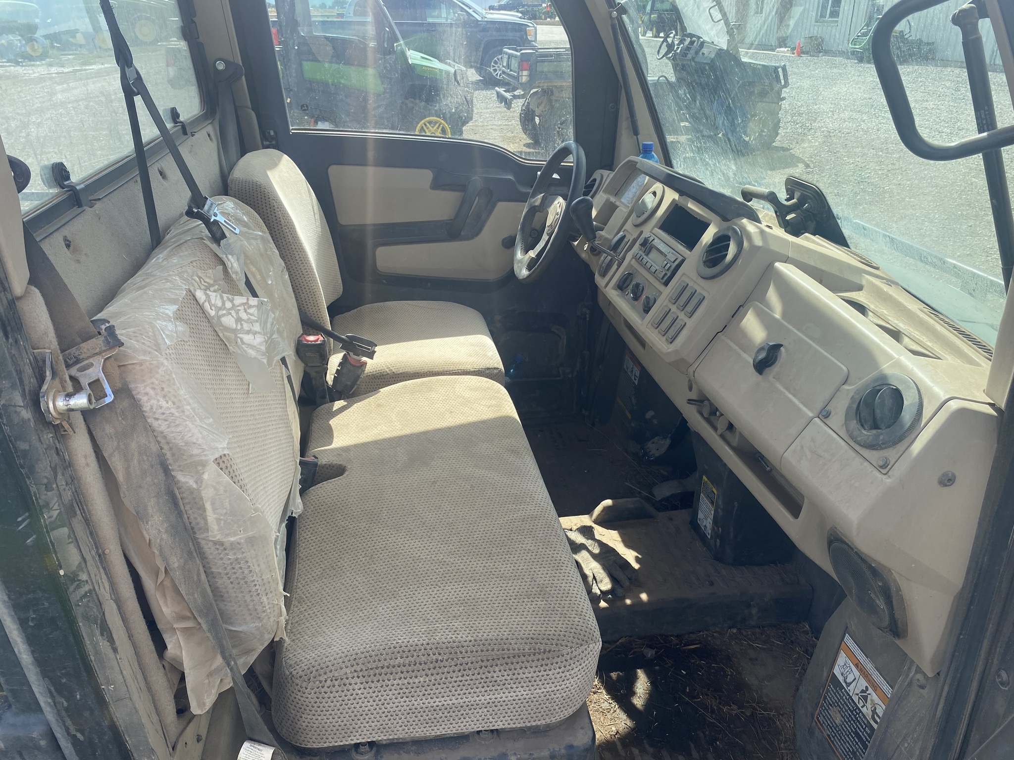 2021 John Deere XUV835R ATVs and Utility Vehicle