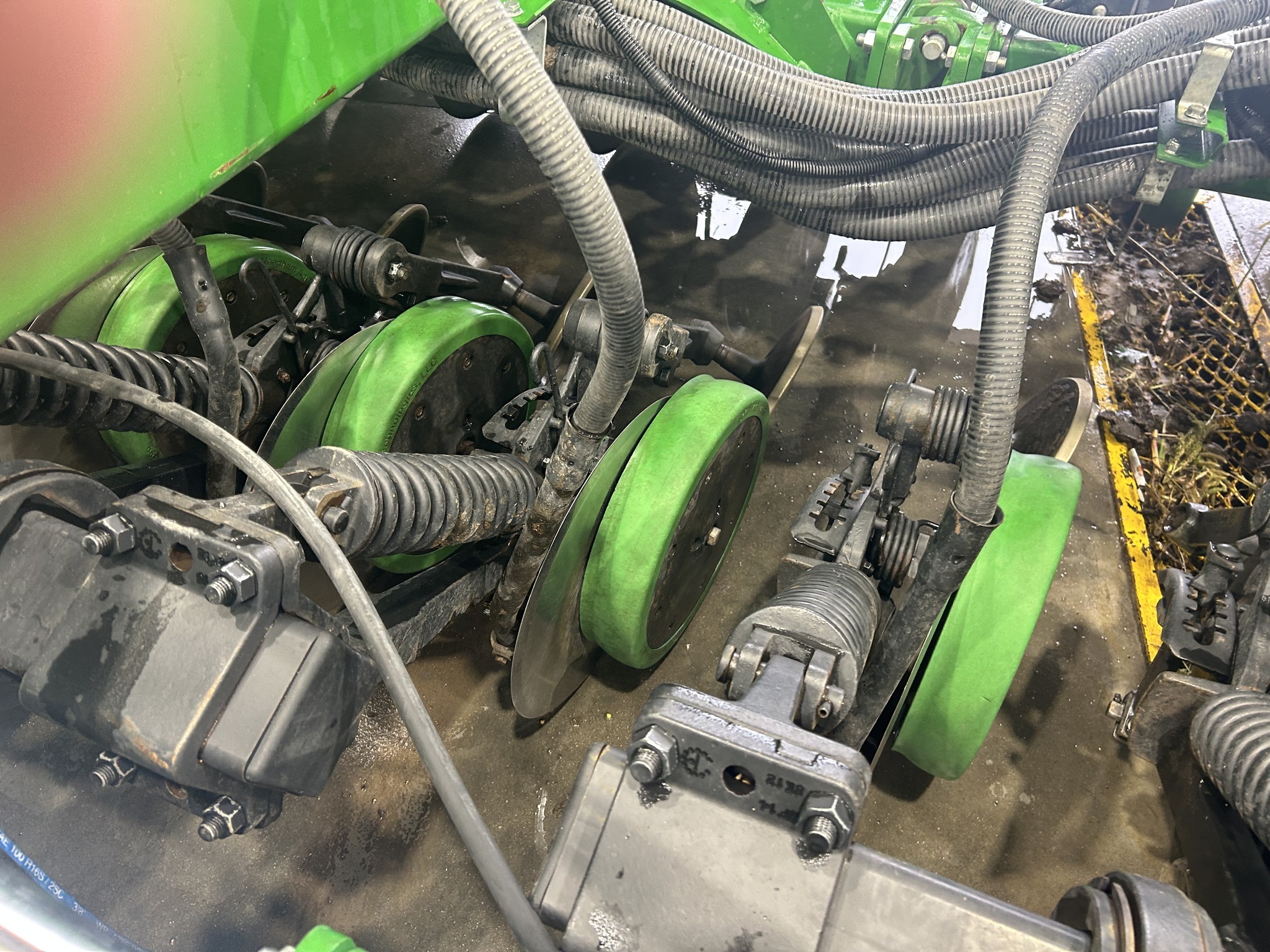 2019 John Deere 1990 Air Seeder