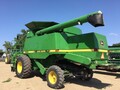 1992 John Deere 9500 Combine