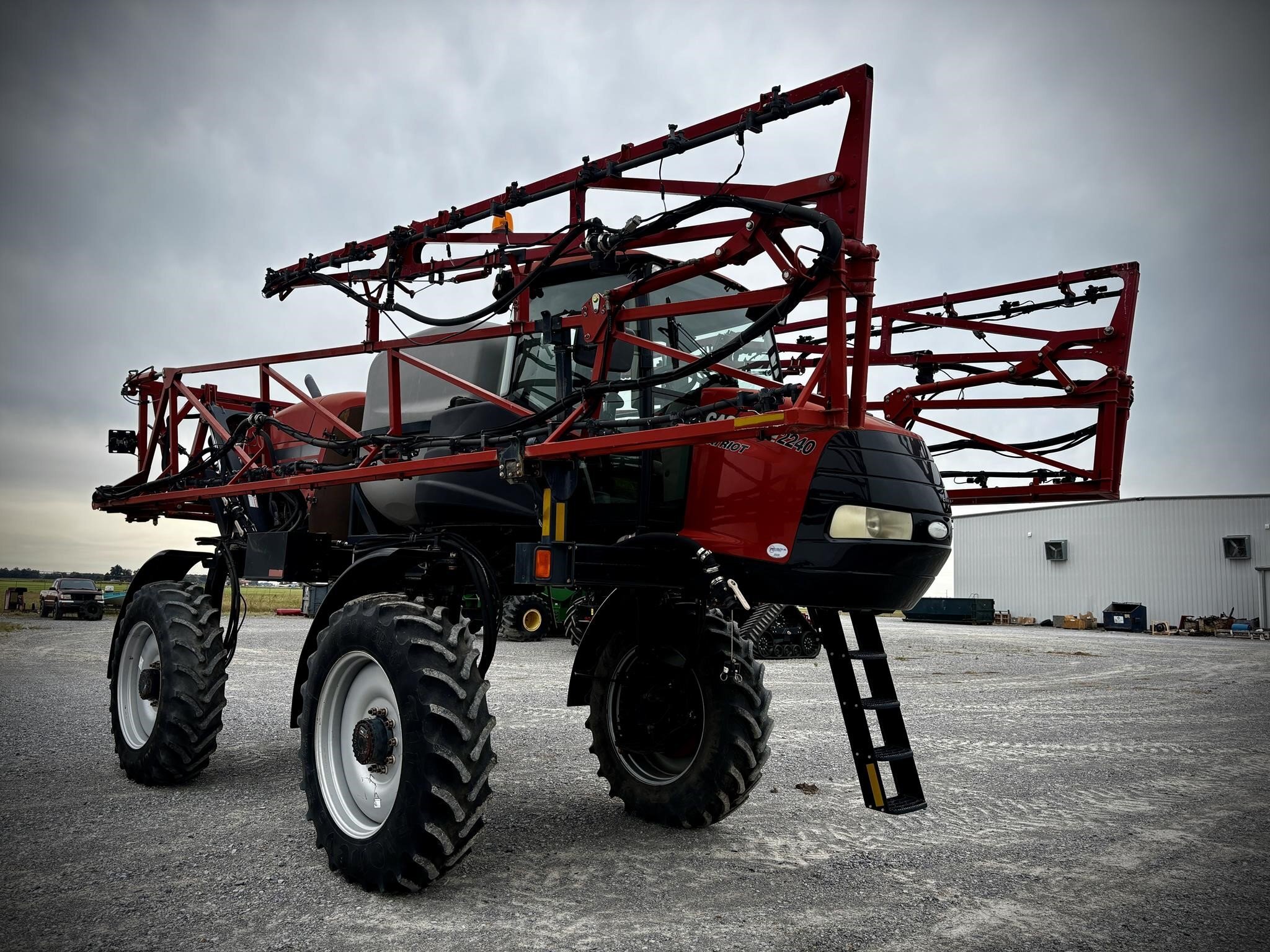 2014 Case IH Patriot 2240 Self-Propelled Sprayer