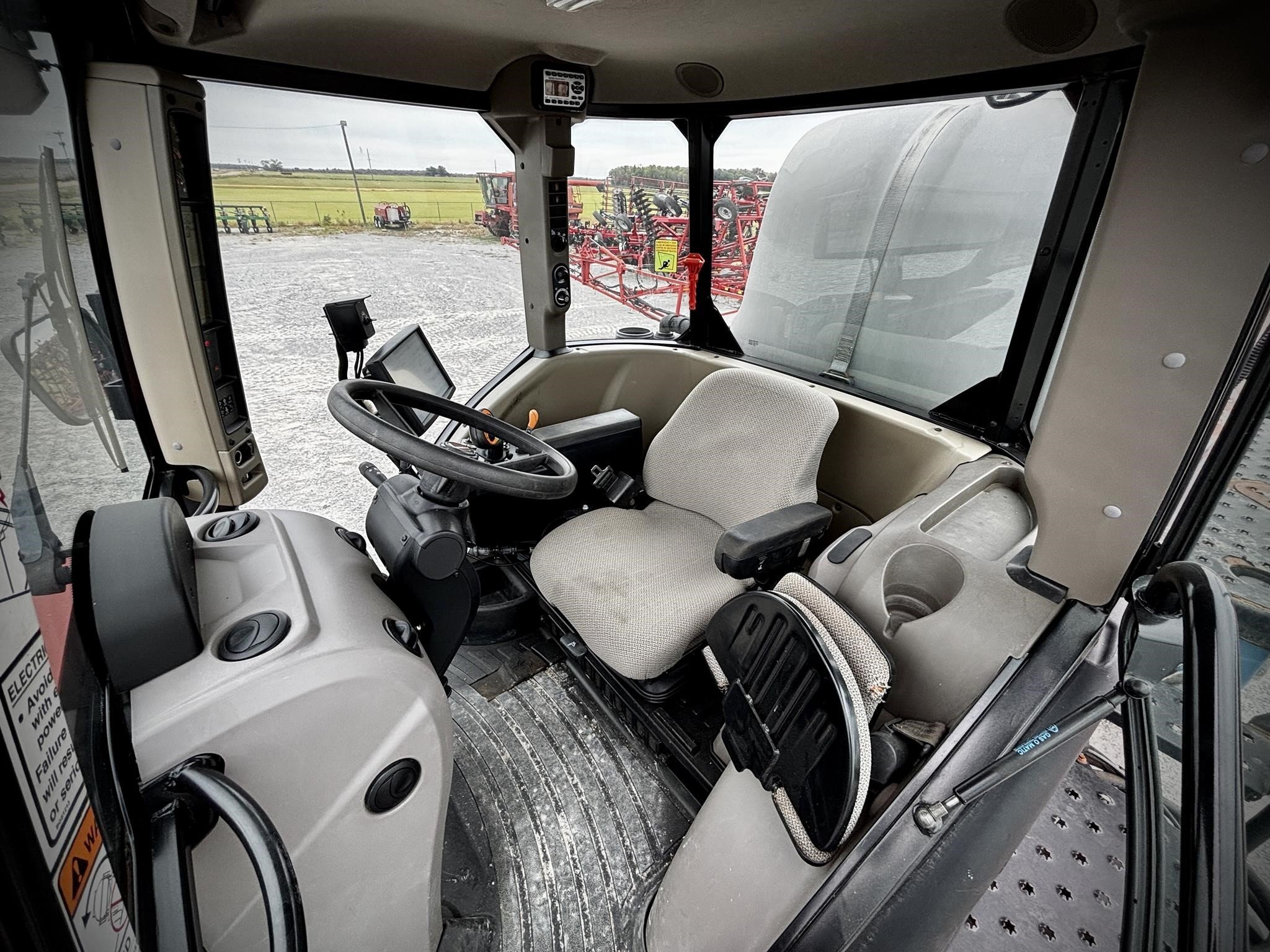 2014 Case IH Patriot 2240 Self-Propelled Sprayer