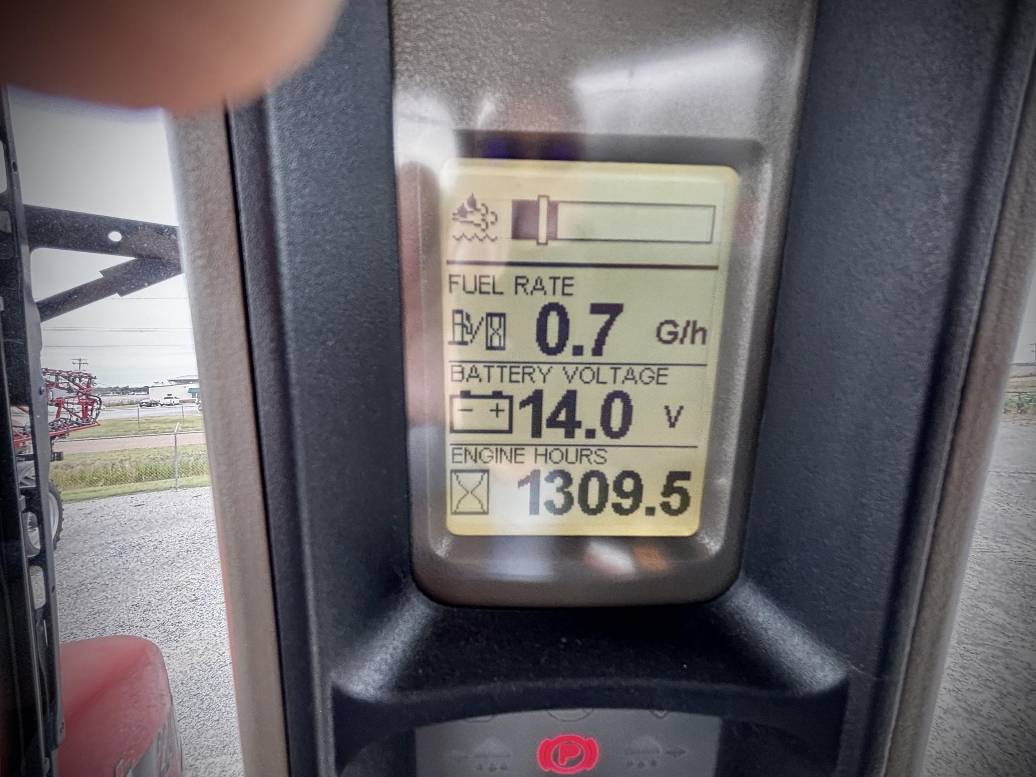 2014 Case IH Patriot 2240 Self-Propelled Sprayer