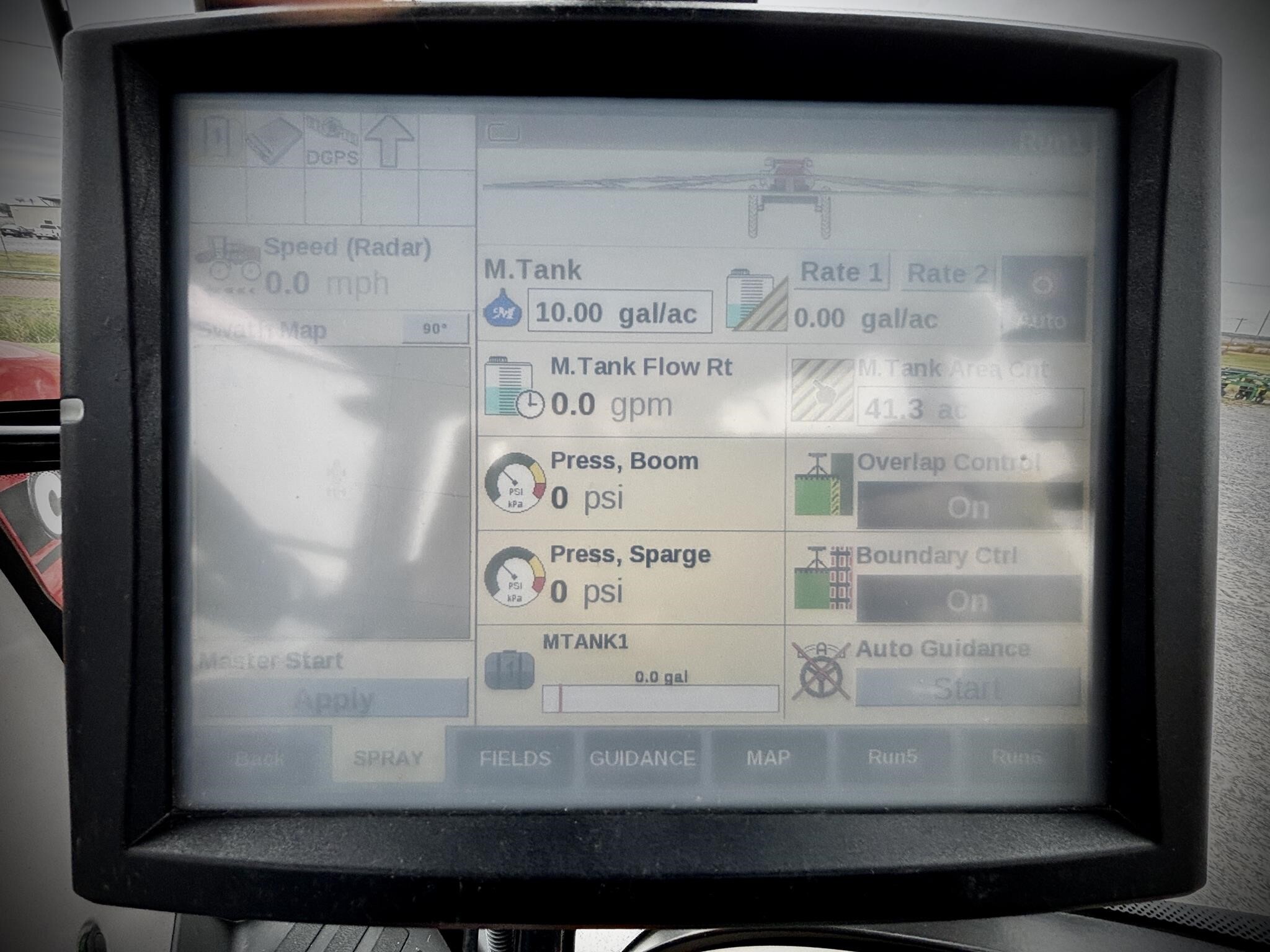 2014 Case IH Patriot 2240 Self-Propelled Sprayer