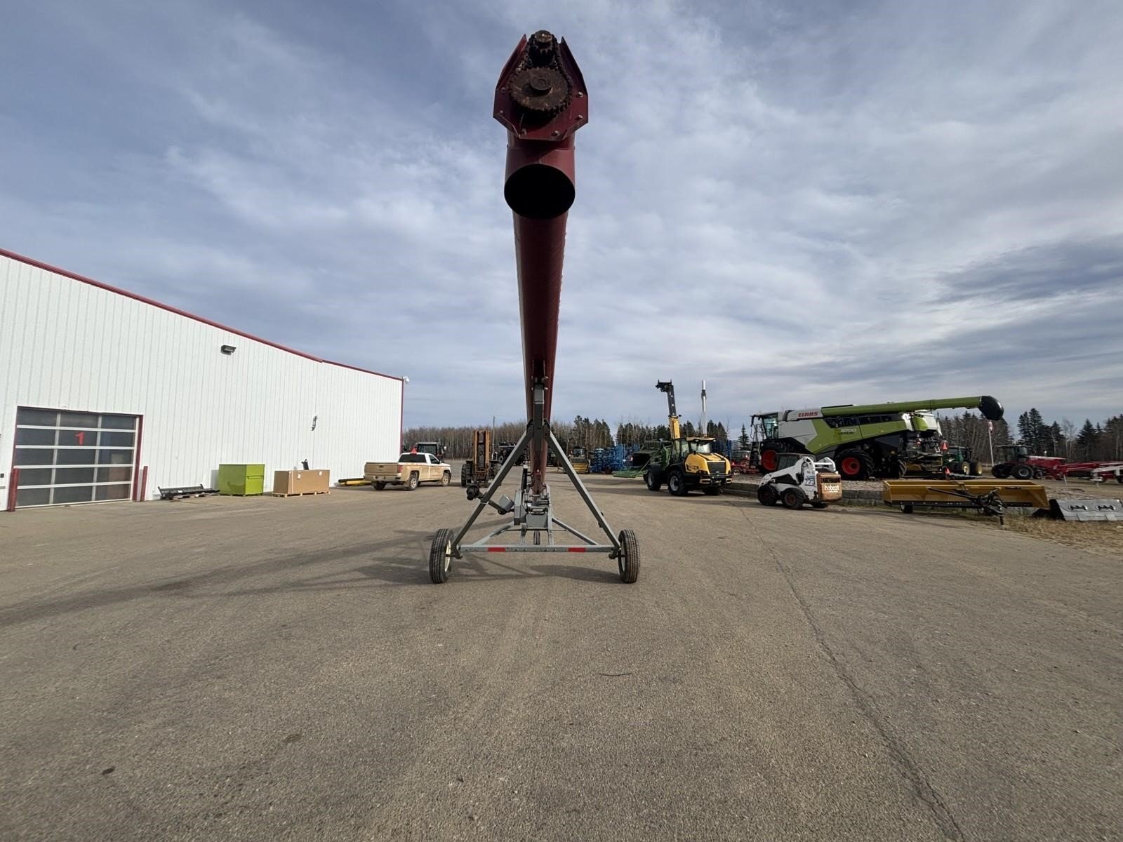 2013 Sakundiak 10x39 Augers and Conveyor