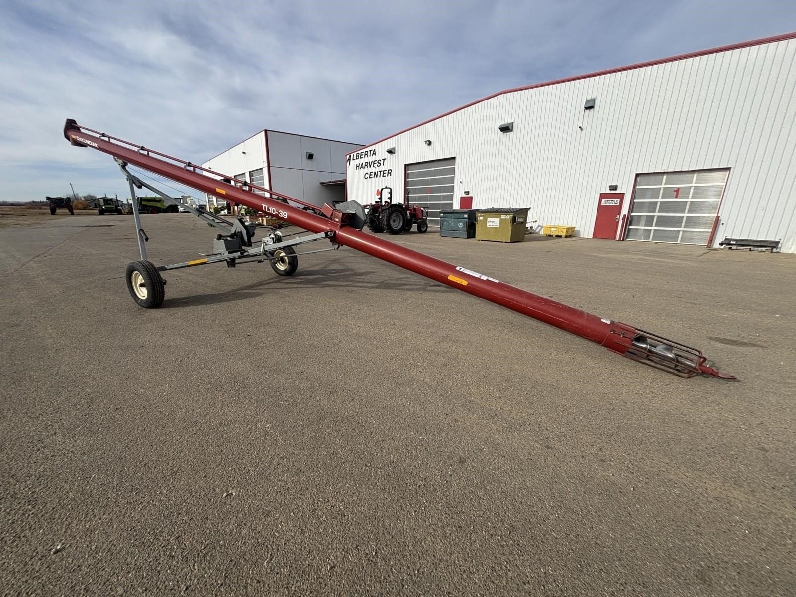 2013 Sakundiak 10x39 Augers and Conveyor
