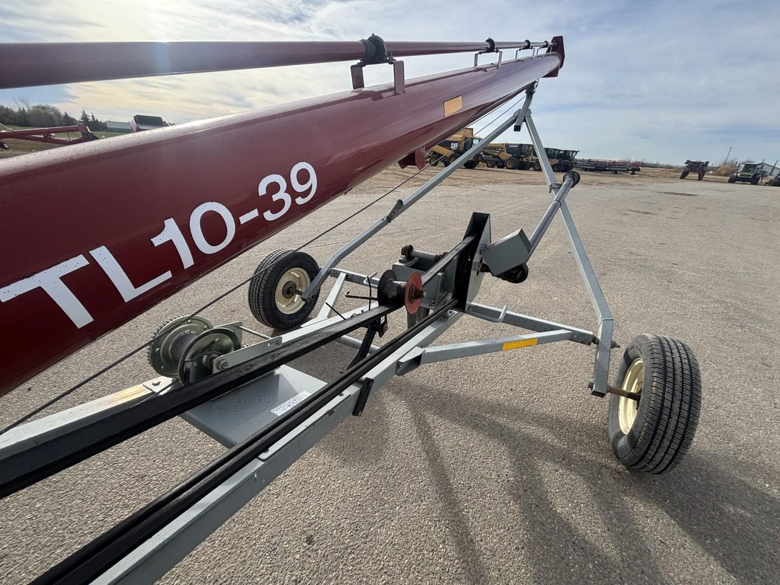 2013 Sakundiak 10x39 Augers and Conveyor