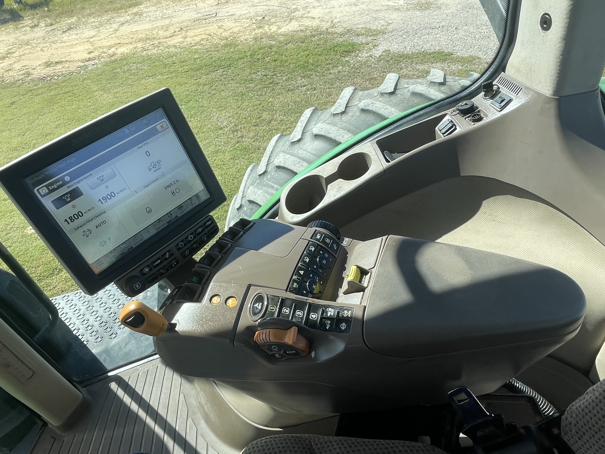 2019 John Deere 8370R Tractor