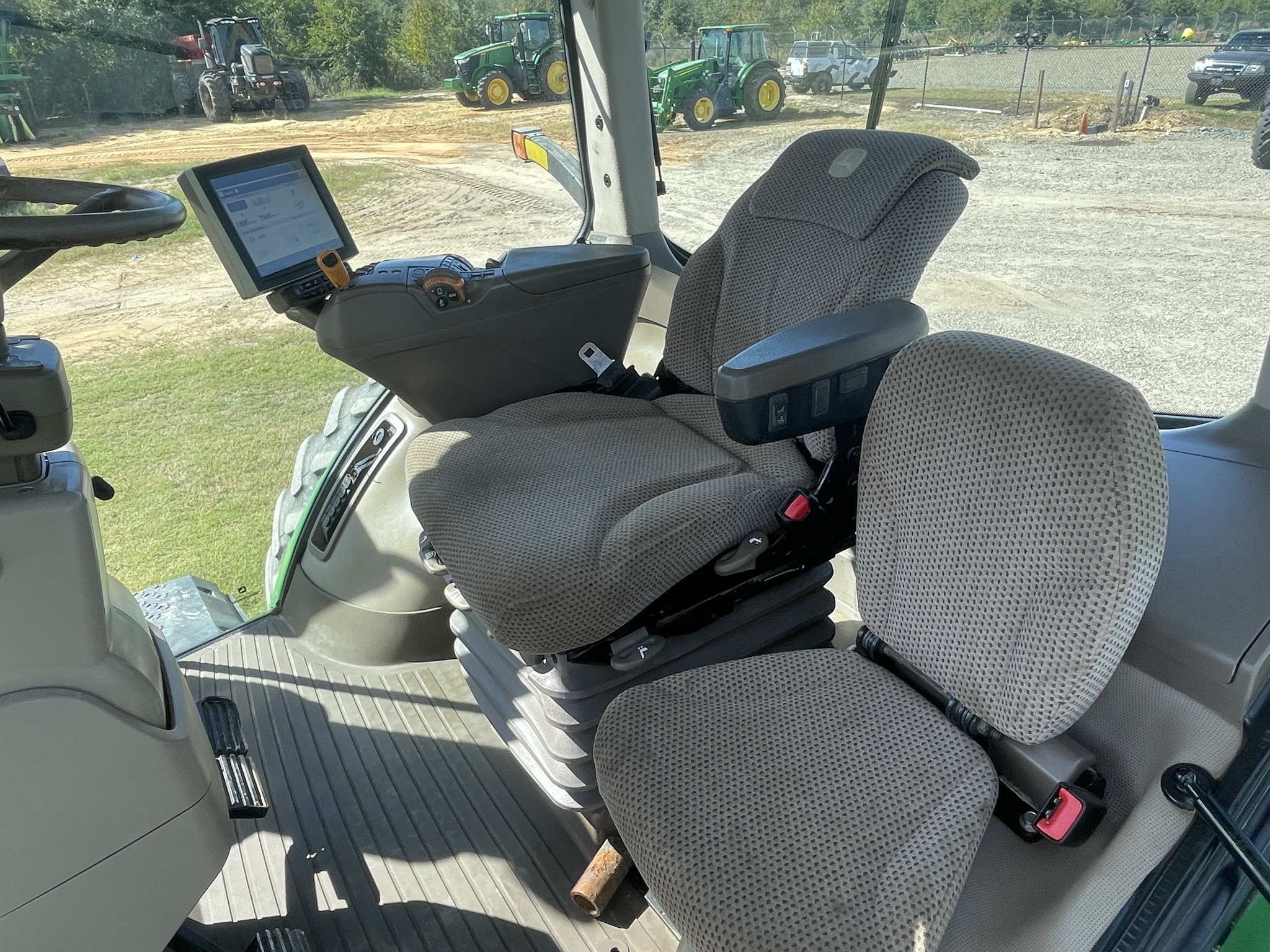 2019 John Deere 8370R Tractor