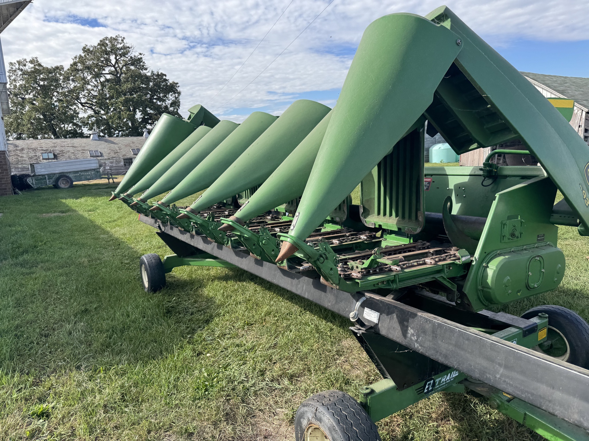 2004 John Deere 693 Corn Head