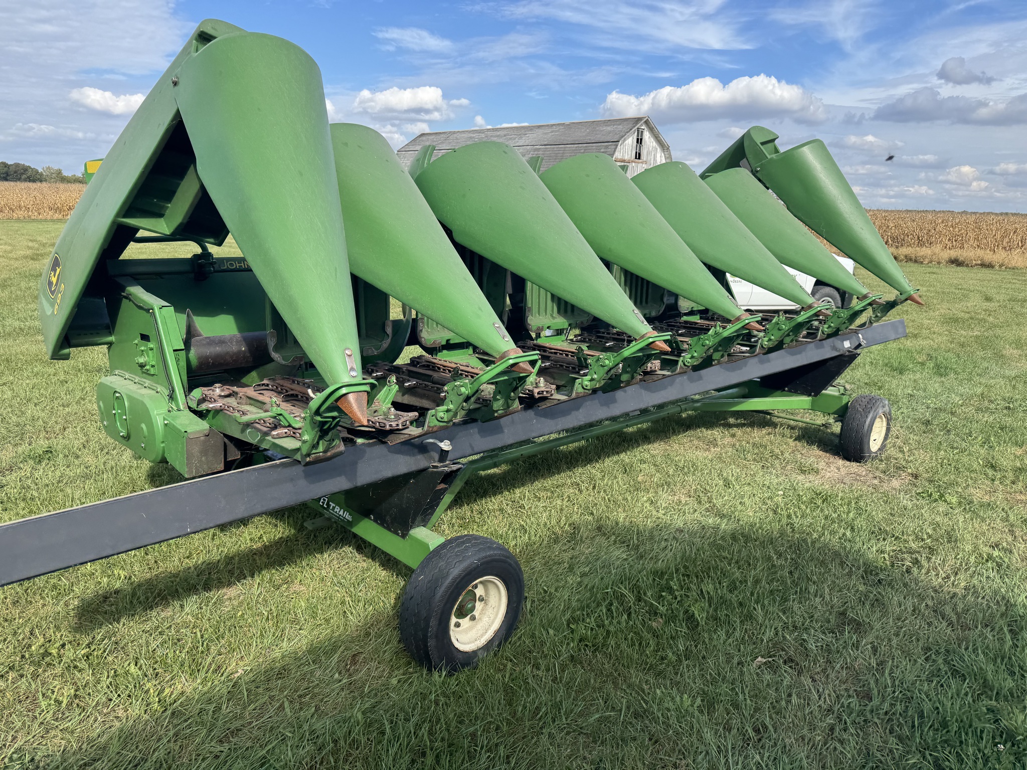 2004 John Deere 693 Corn Head