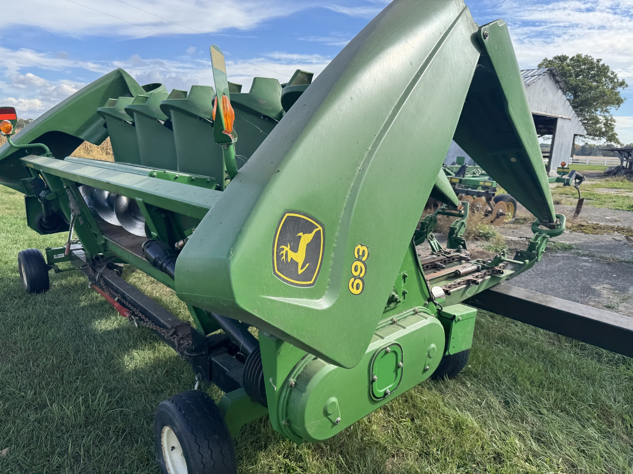 2004 John Deere 693 Corn Head