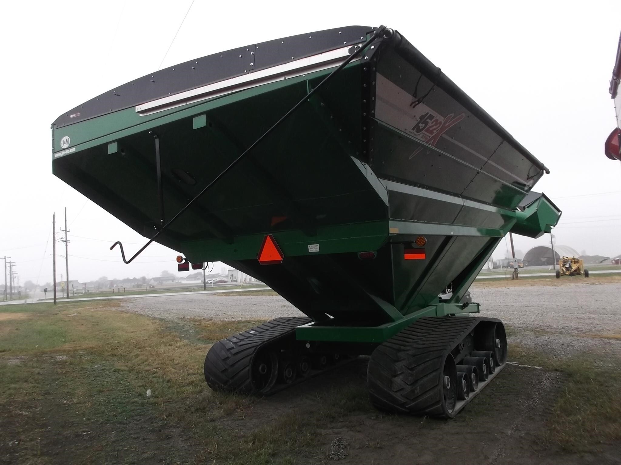 2023 J&M 1522-20T Grain Cart