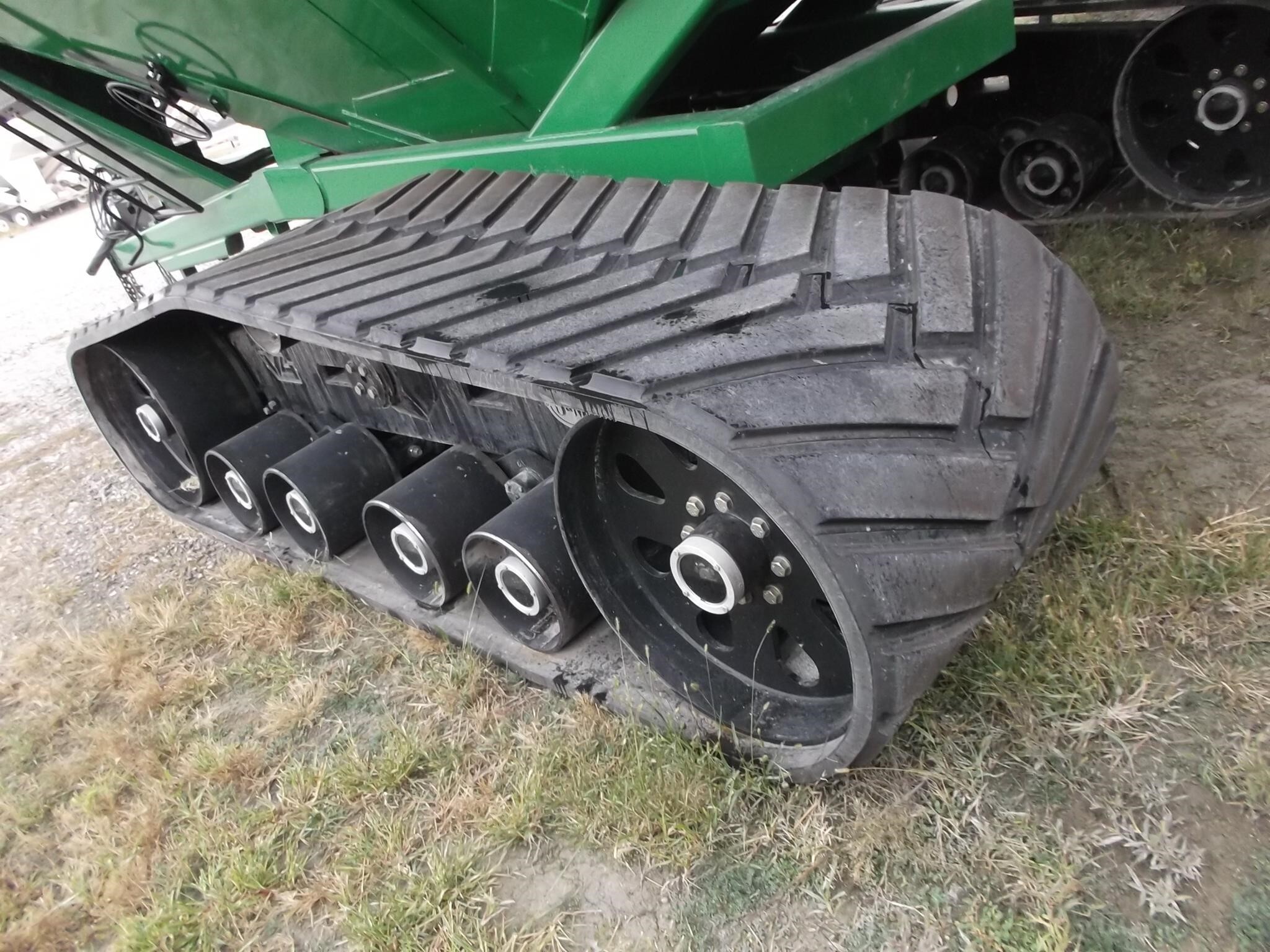 2023 J&M 1522-20T Grain Cart