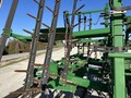  John Deere 2210 Field Cultivator