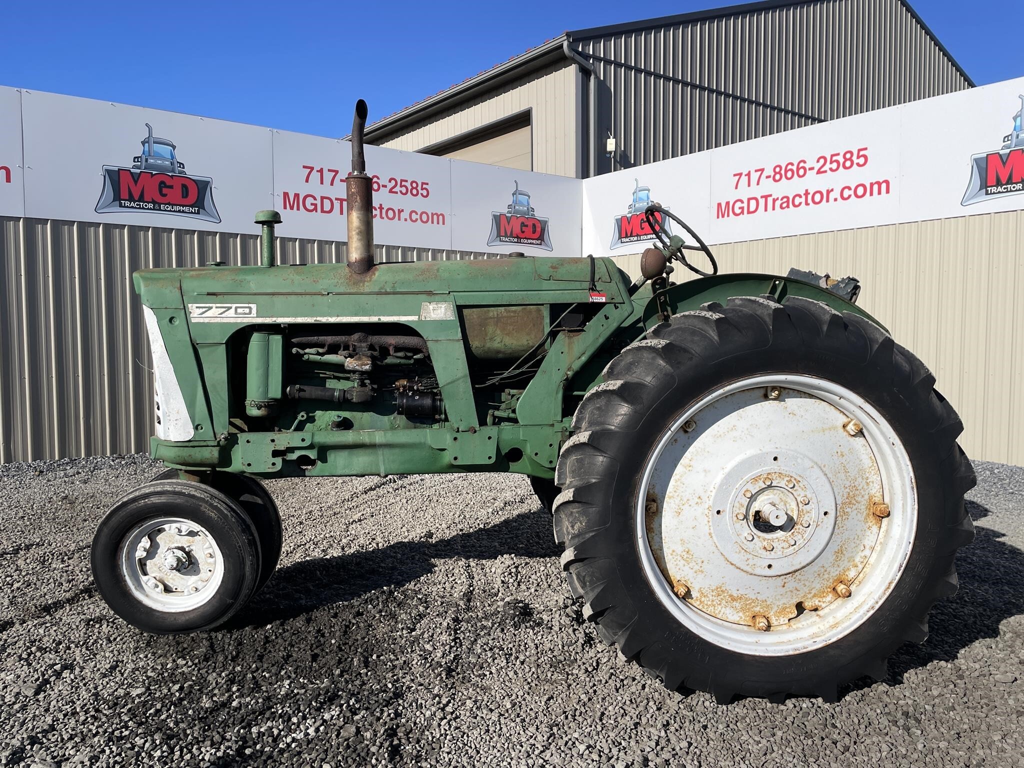 1963 Oliver 770 Tractor