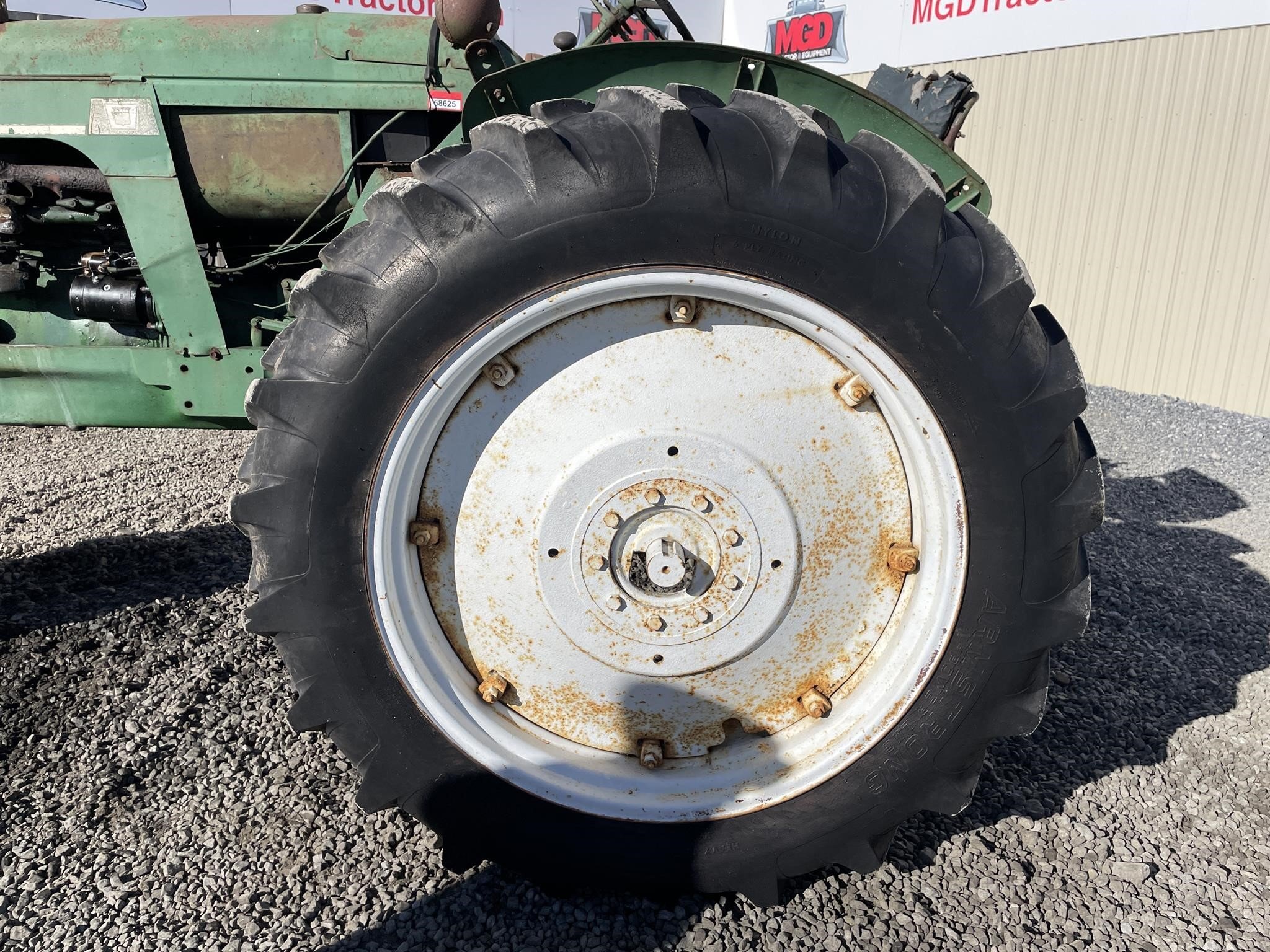 1963 Oliver 770 Tractor