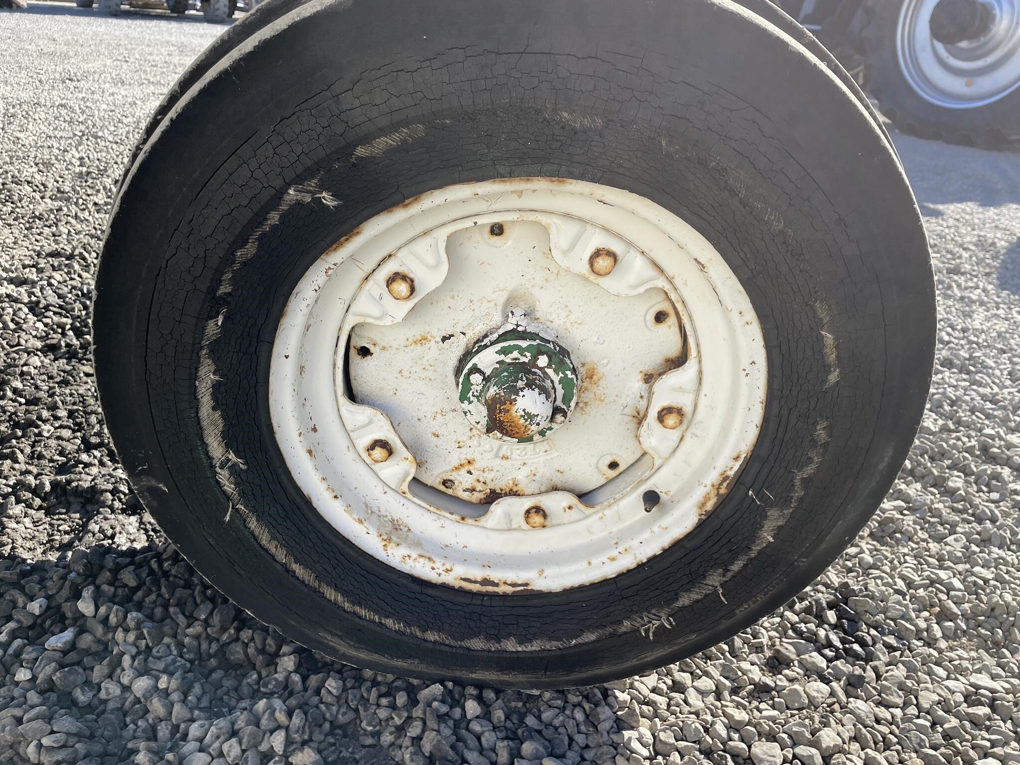 1963 Oliver 770 Tractor