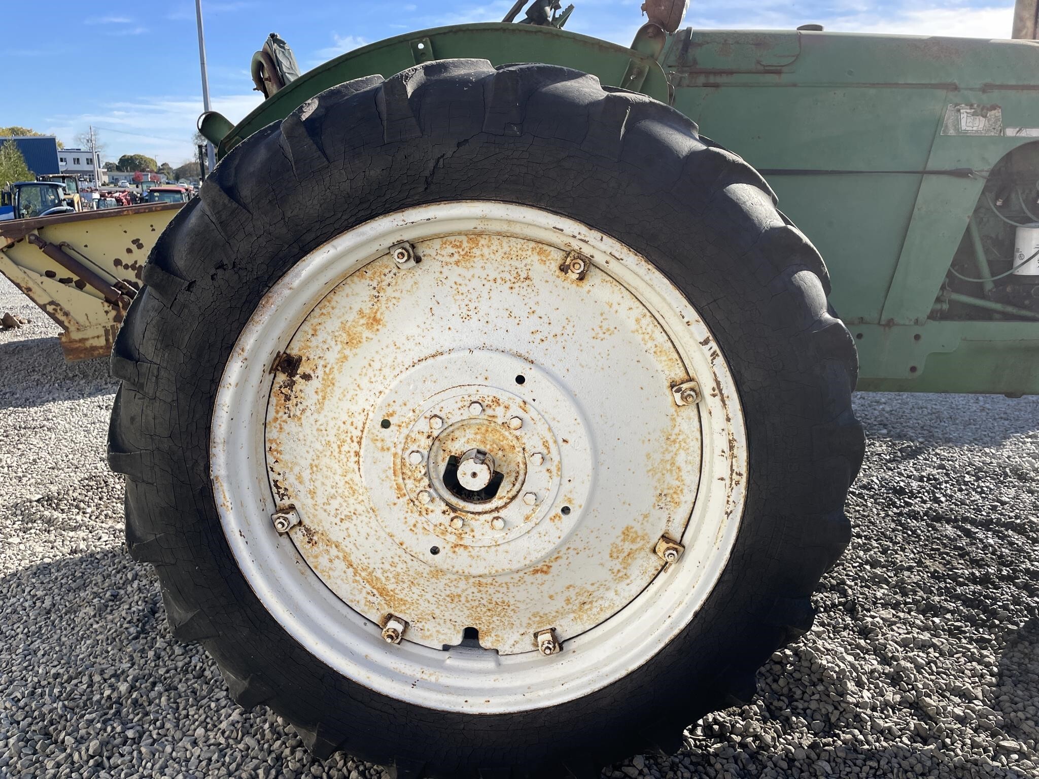 1963 Oliver 770 Tractor