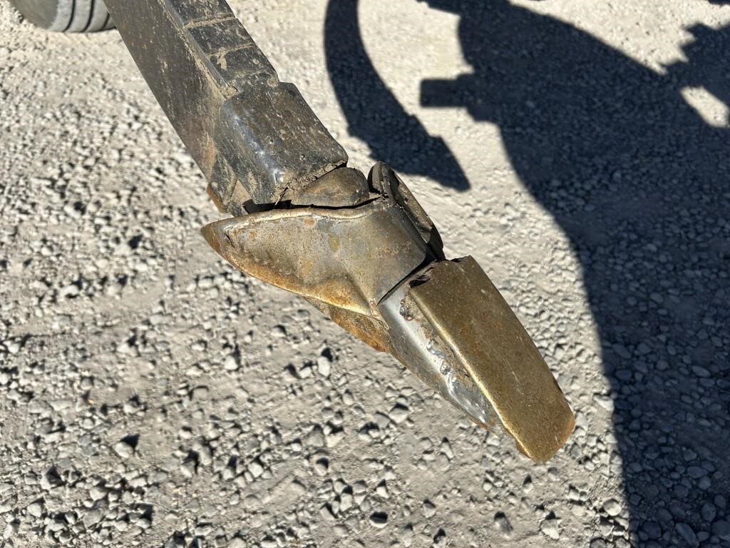 2008 Krause Dominator 4850 Disk Chisel
