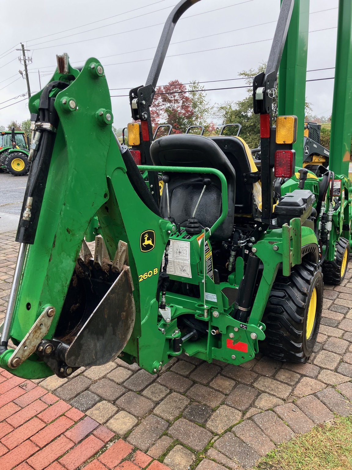 2022 John Deere 1025R Tractor