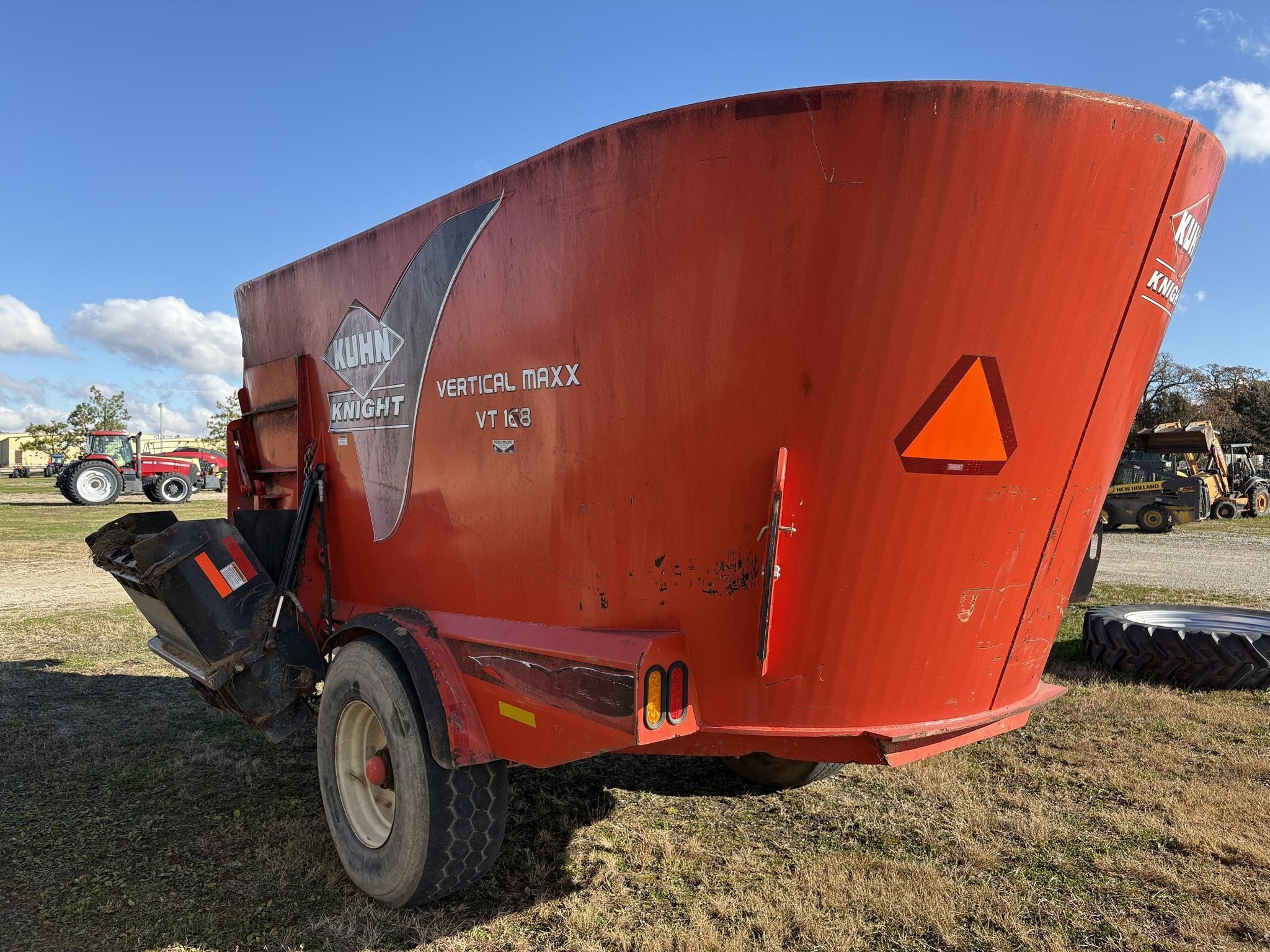 2014 Kuhn Knight VT168 Grinders and Mixer